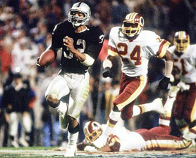 Marcus Allen in azione